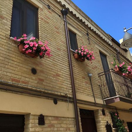 Guest House Dimora Fiorita Serracapriola Экстерьер фото